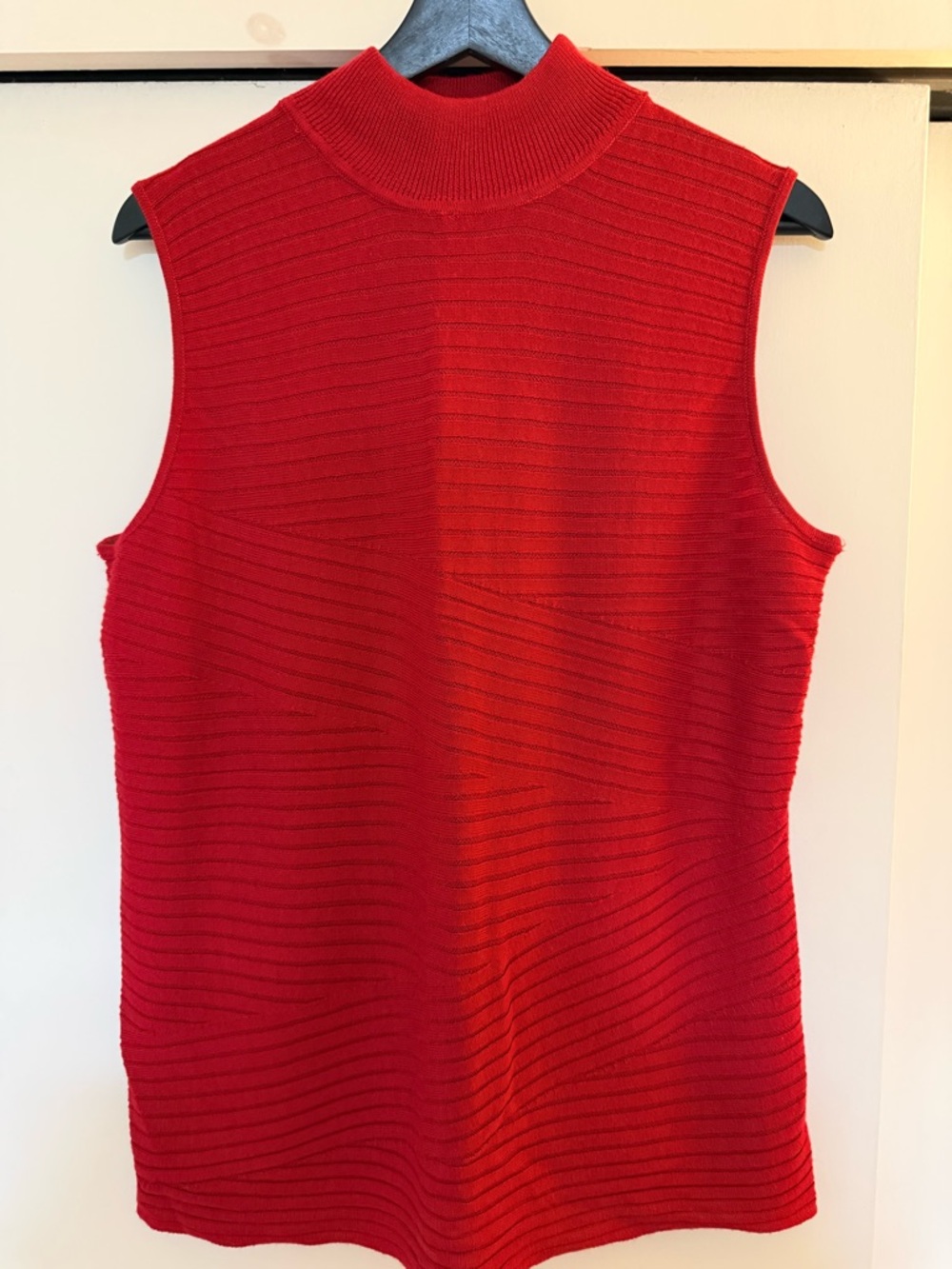 Dana Buchman Red Ribbed Sleeveless Mock Neck Tank